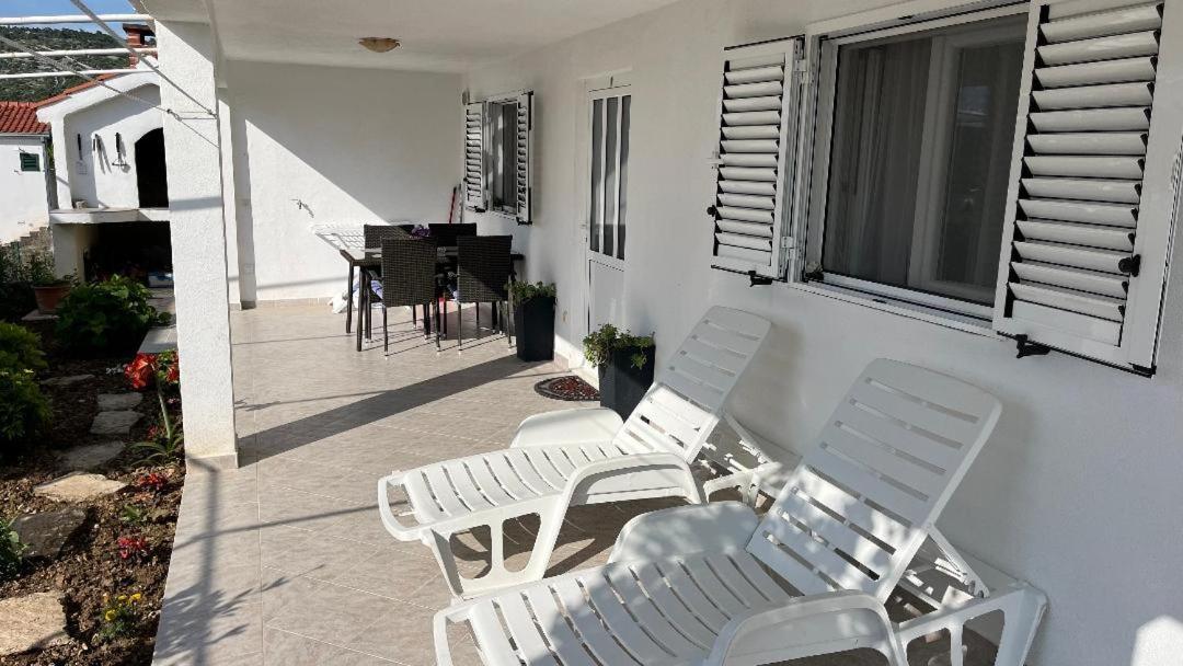 Apartment Ante Ražanj Екстериор снимка