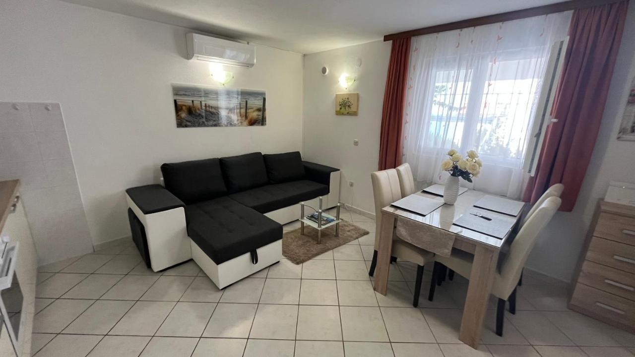 Apartment Ante Ražanj Екстериор снимка